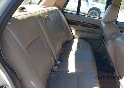 2004 Mercury Grand Marquis Gs из США, поврежденный, VIN 2MEFM74W94X602505